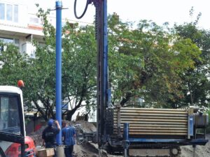 Bronboring geboord met grindomstorting